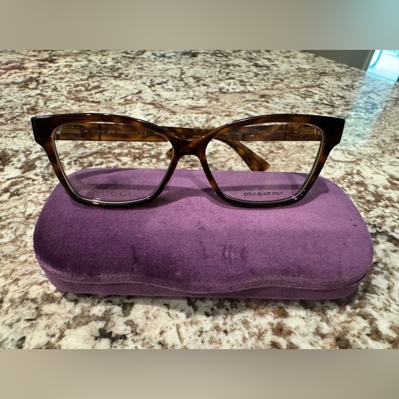 Gucci Eyeglasses 🤎 - Picture 4 of 10